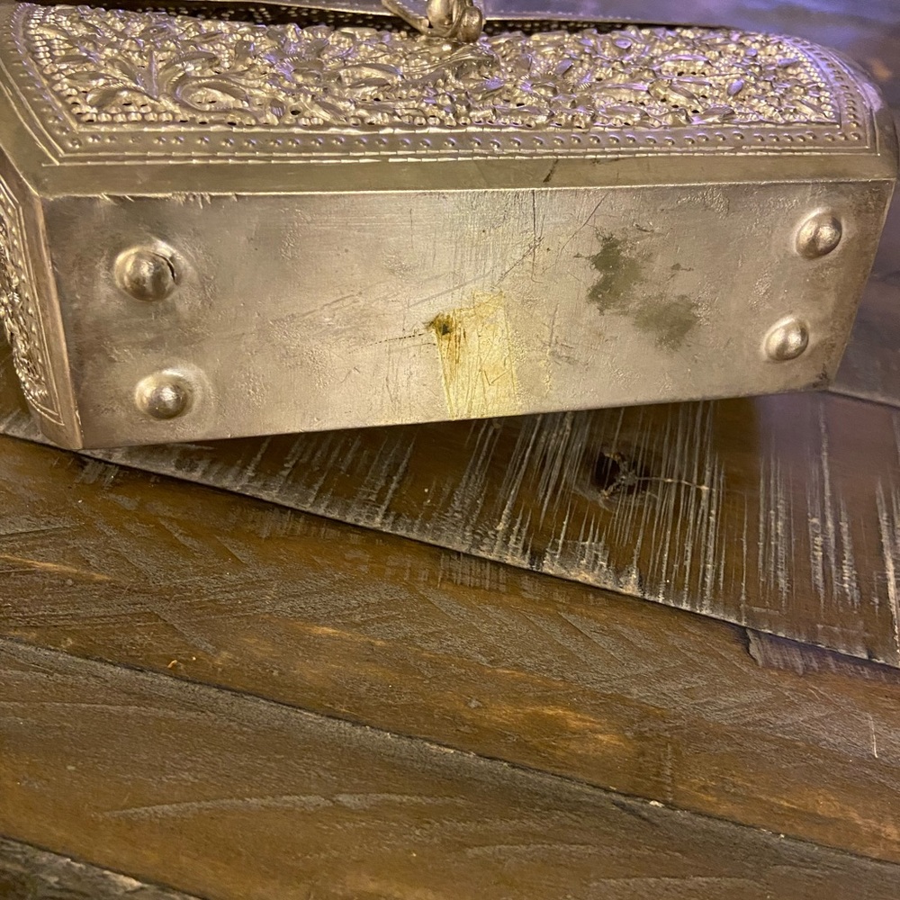 Petite Metal purse - Picture 5 of 6